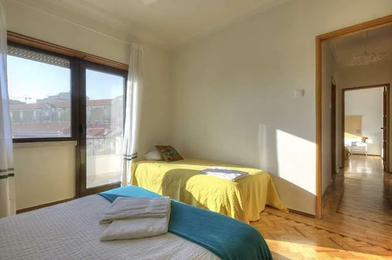 Santa Apolonia 7D - 6 Bedrooms Lisboa