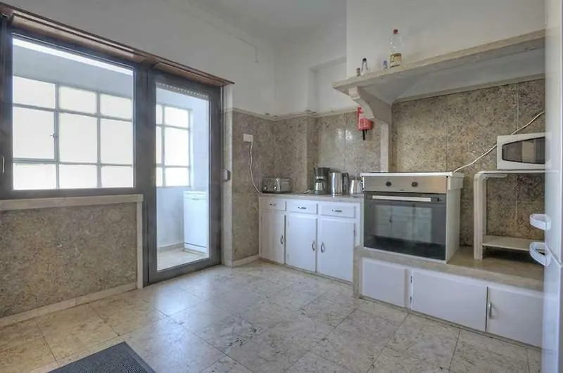 Santa Apolonia 7D - 6 Bedrooms Lisboa البرتغال